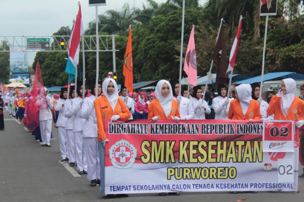KARNAVAL HUT RI KE-71 SMK KESEHATAN PURWOREJO 2016